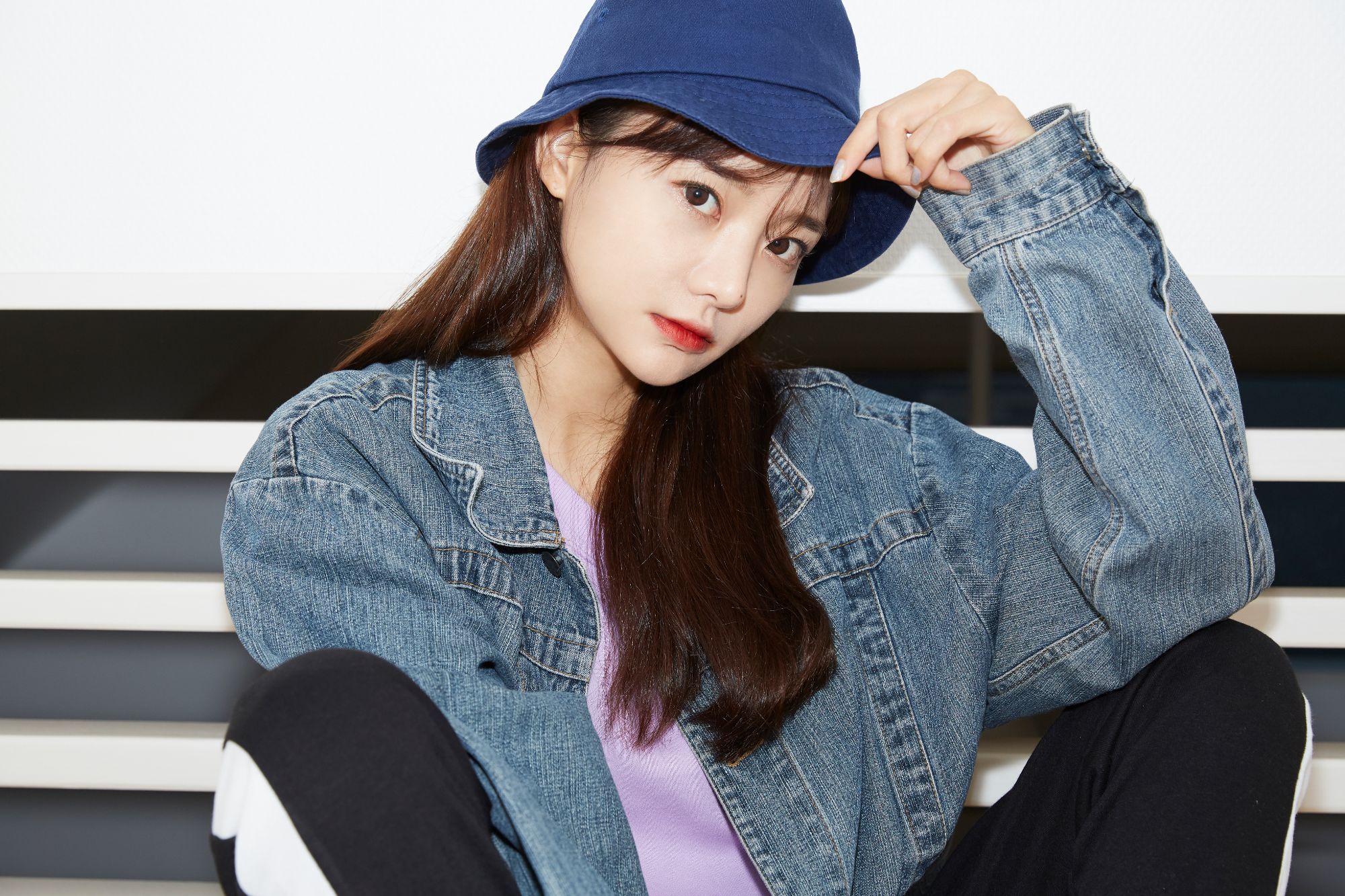 横顔を彩るナチュラルなアイラッシュデザイン